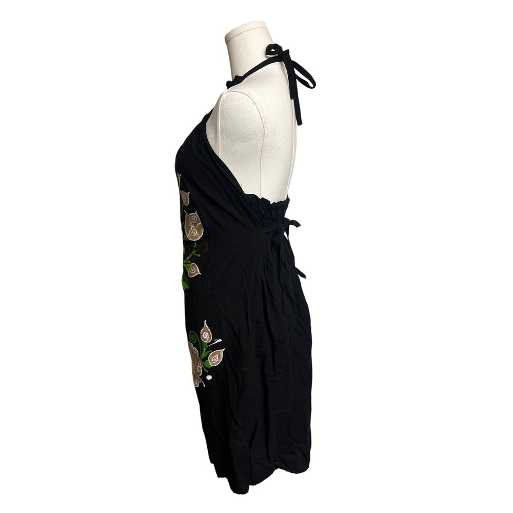 Black Embroidered Floral Halter Mini Dress Open Back Smocked Neck M Vacation - Picture 2 of 8